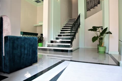 Hotel Veliera, Lobby