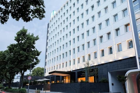 AC Hotel by Marriott Berlin Humboldthain Park, Exterior