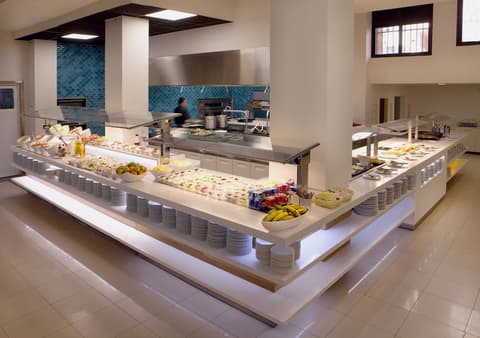 Hotel Cuco, Buffet