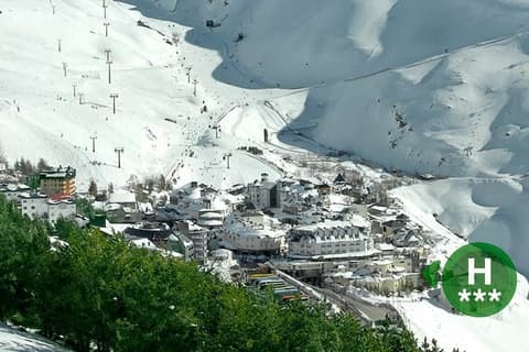 The Mountains Hotel, Snow and ski sports