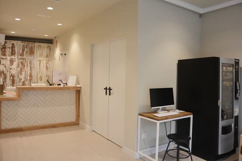 You & Co. Saler Beach Boutique Hotel, Reception