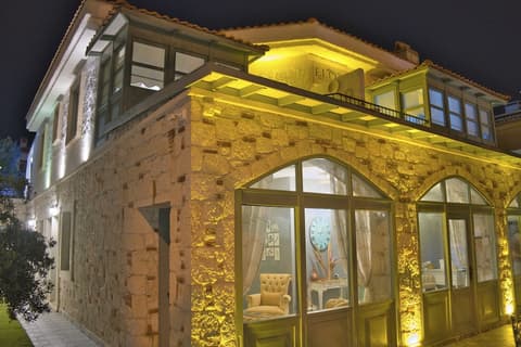 Elda Alacati Hotel, Front of property