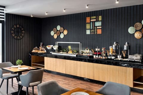 Ramada by Wyndham Budapest City Center, Breakfast area