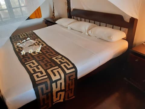 Blue Bay Village, Room