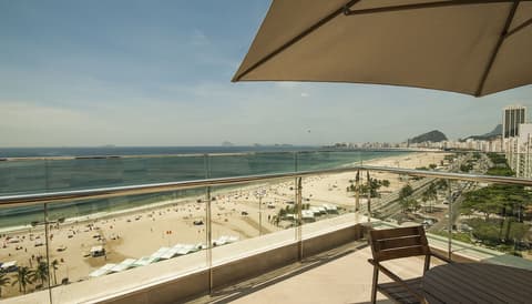 Arena Copacabana Hotel, Beach