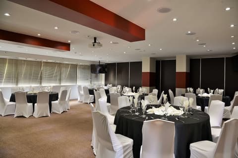 Reef Hotel, Banquet hall