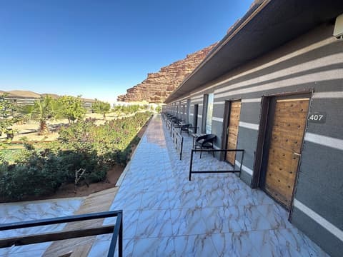 Sharah Luxury Camp, Living area