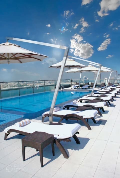 Park Regis Kris Kin Hotel Dubai, Rooftop pool