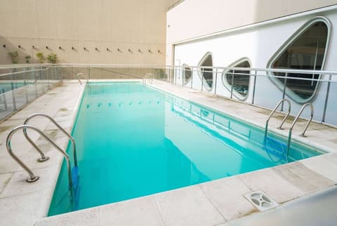 Dazzler by Wyndham Buenos Aires Recoleta, Pool