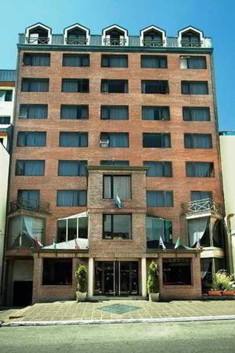 Crans Montana Hotel, Front of property