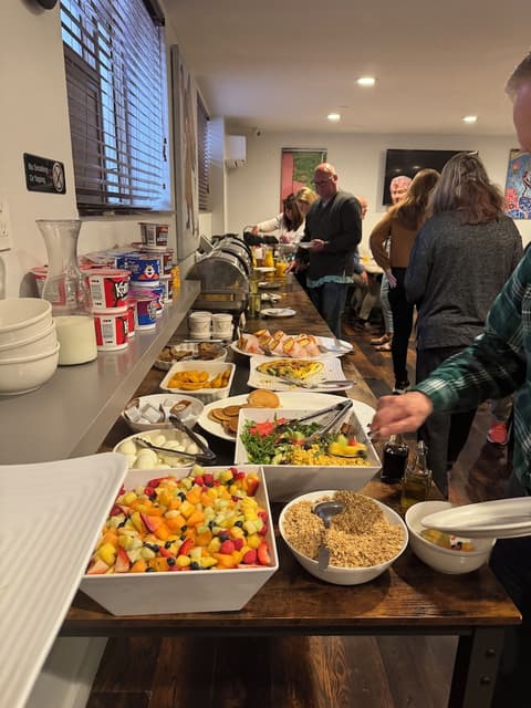 The Lodge Red Hook, Breakfast buffet