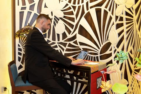 White Lotus Hue Hotel, Reception