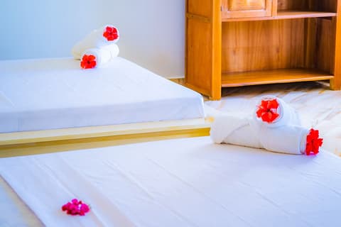 Cambria Hôtel, Room