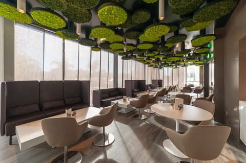 8Piuhotel, Restaurant