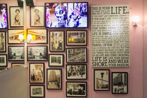 Mini Hotel Causeway Bay Hong Kong, Interior entrance