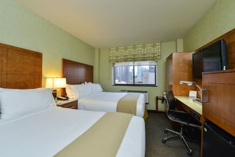 Holiday Inn Express New York - Manhattan West Side by IHG, Room