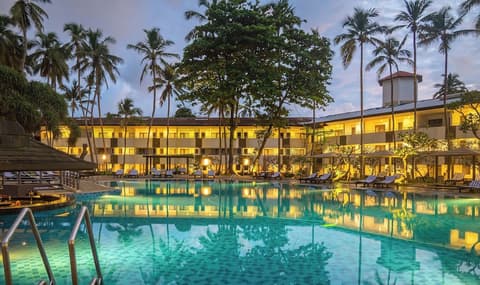 Tangerine Beach Hotel, Pool