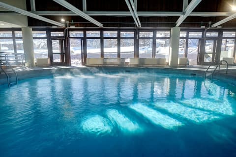 TH Pila, Indoor pool