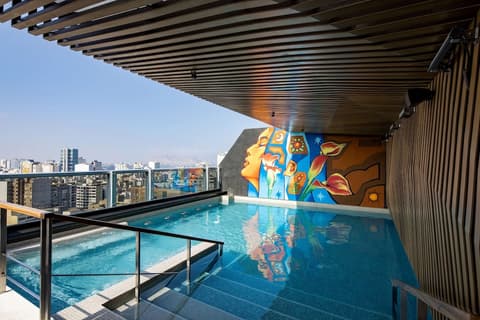Hilton Garden Inn Lima Miraflores, Pool