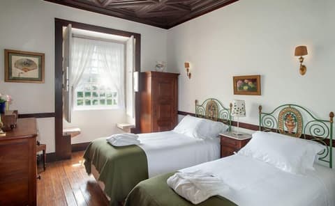 Casa do Salgueiral, Room