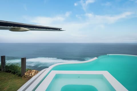 Private Jet Villa, Pool