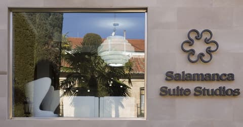 Salamanca Suite Studios, Front of property