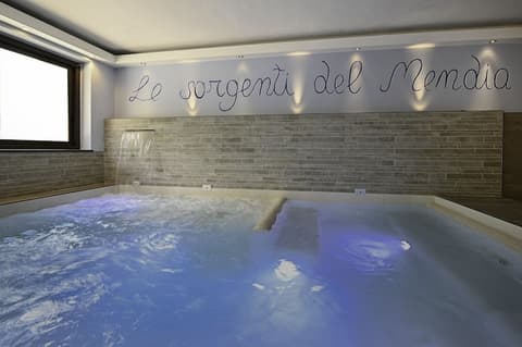 villaggio gofree, Pool