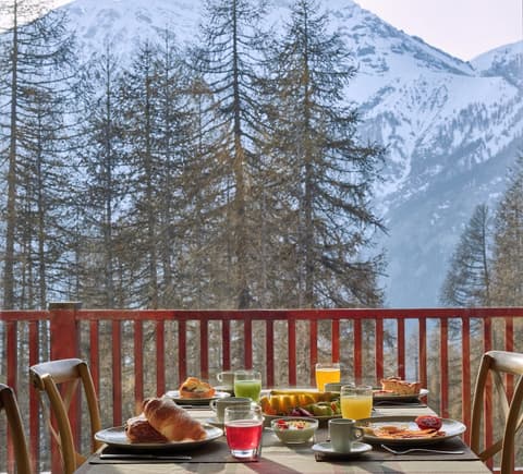 Hotel Sansicario Majestic, Breakfast area