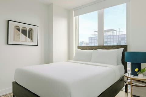 Sonder by Marriott Bonvoy Artesa Apartments West Queen West, Room