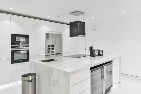 Waterfront Luxury 3plus1 BR in JBR Dubai, Private kitchen