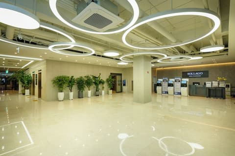 Sollago Myeongdong Hotel & Residence, Reception