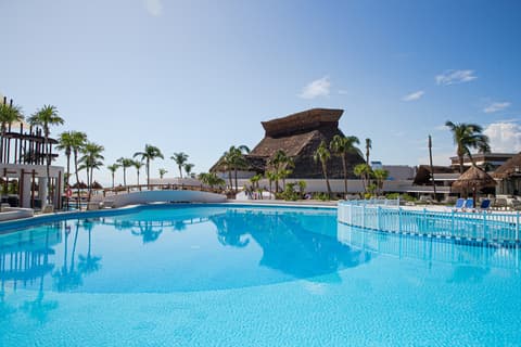 Bahia Principe Grand Tulum, Pool