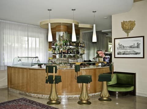 Albatros, General view