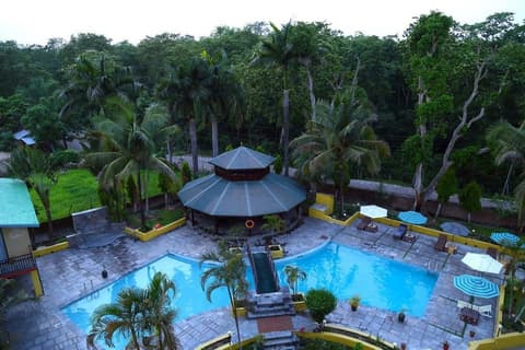 SAFARI ADVENTURE LODGE, 