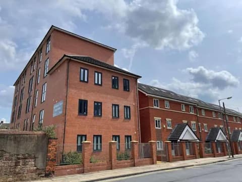 Cosy Budget En-suites, Optional Kitchen, Liverpool, 