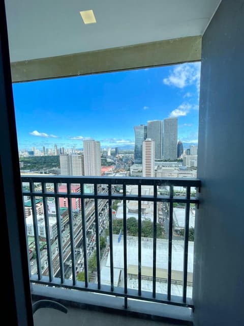 Fame Residence Retreat Cozy 1BR with Balcony, 