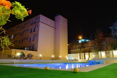 Petra Castle Hotel, 