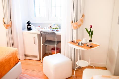 Divine Bed & Breakfast, 