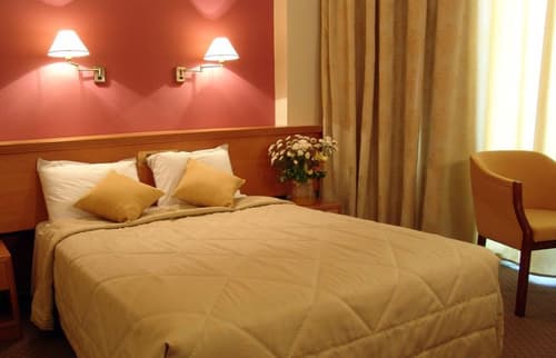 Flamingo Beach Hotel, 