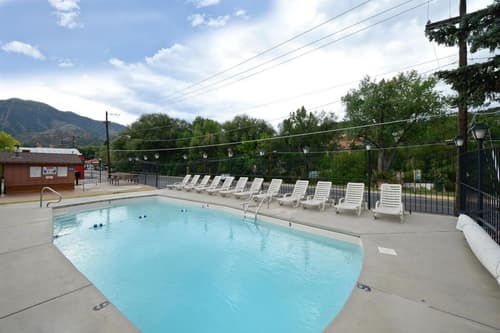 Villa Motel at Manitou Springs, 