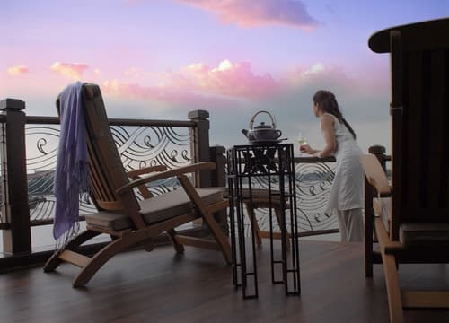 Anantara Riverside Bangkok Resort, Terrace/patio