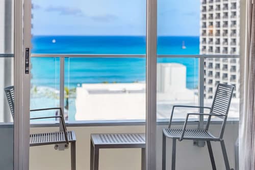 Hyatt Place Waikiki Beach, Room