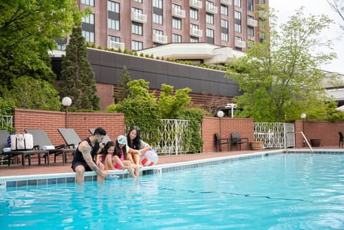 Little America Hotel, Outdoor pool