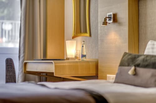 Hotel Continental, Room