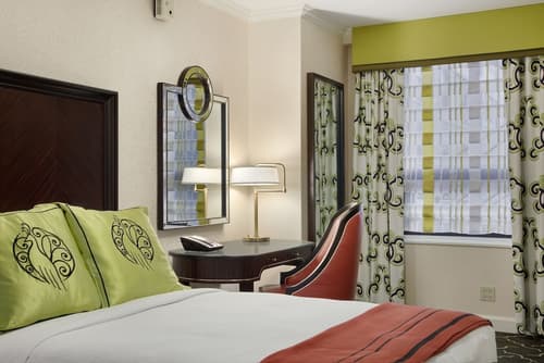 Palmer House a Hilton Hotel, Room