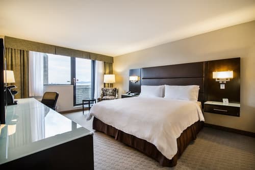 Holiday Inn Vancouver Centre by IHG, Room
