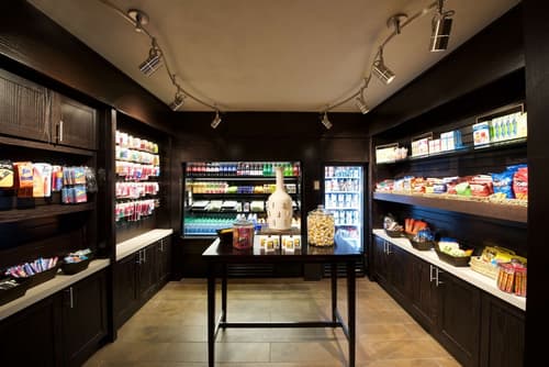 Hilton Santa Fe Historic Plaza, Snack bar