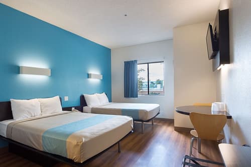 Motel 6 Page, AZ, Room