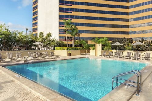 DoubleTree by Hilton Hotel Orlando Downtown, Pool