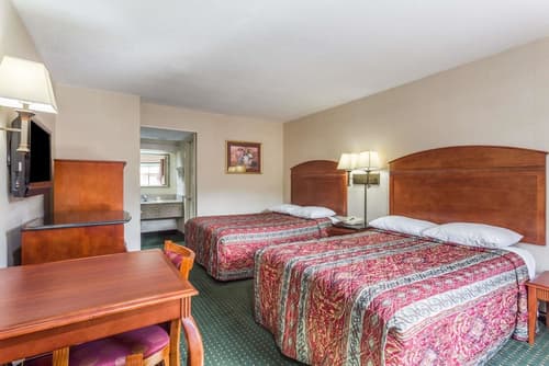 Days Inn by Wyndham Camp Springs/Andrews AFB DC Area, Room